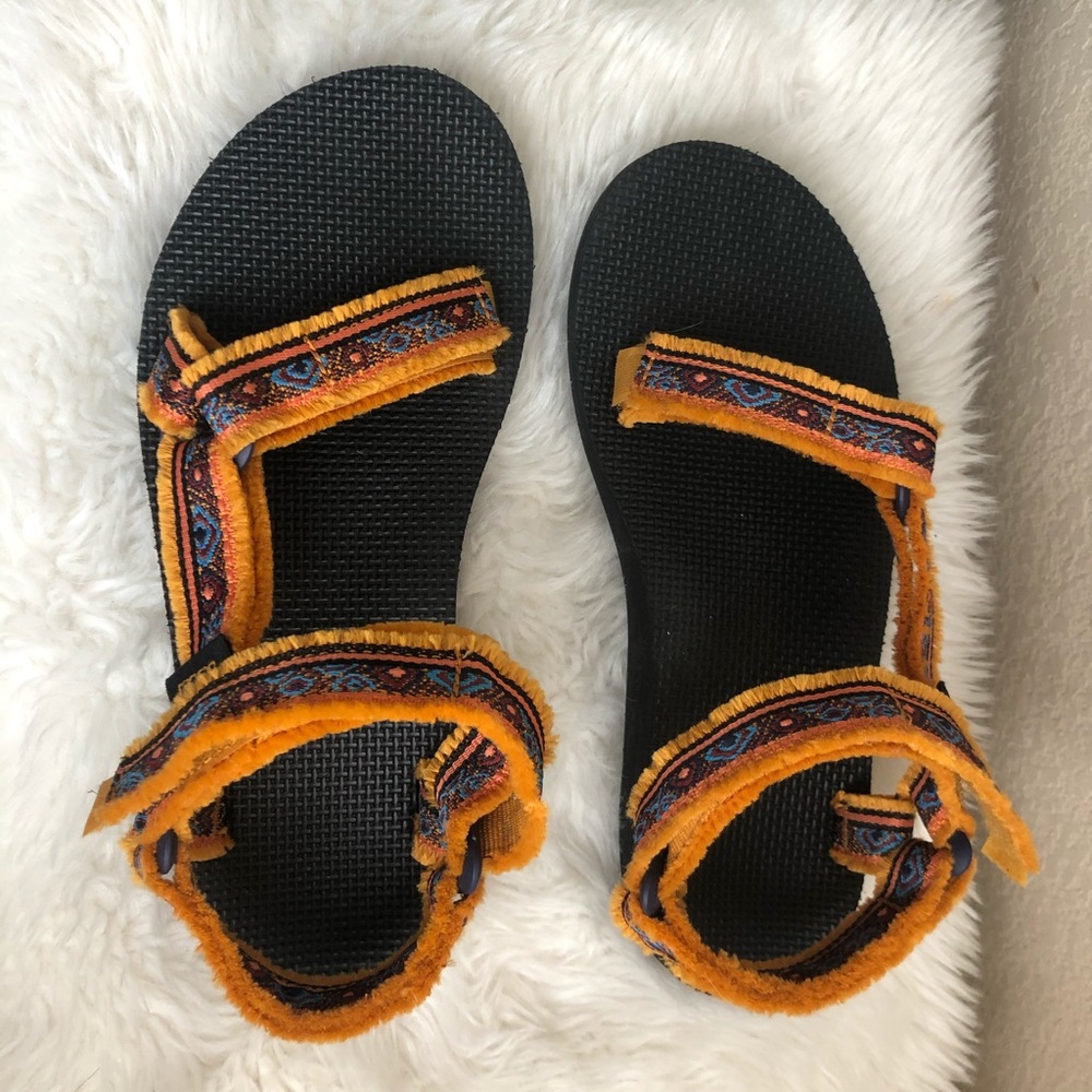 Original Universal Maressa Teva
